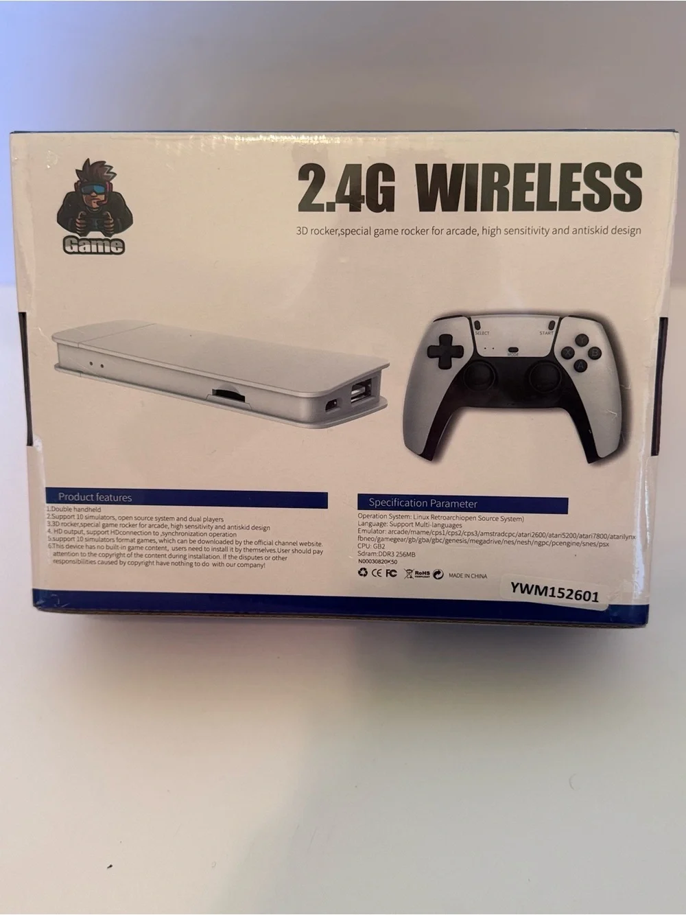 Wireless 2.4G Controller - White and Black